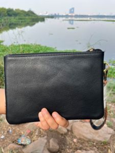 กระเป๋าคลัทช์มือแกะสลักกระเป๋าเงินแบบถือมีซิปลายหนังวัวทันสมัยกระเป๋าสตางค์หนังตะวันตกดีไซน์ใหม่ - Product Image 3