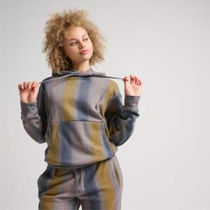 Sweat à capuche imprimé personnalisé sur toute la surface, pull à capuche en coton avec impression bouffante, nouveau design 2024 - Product Image 2