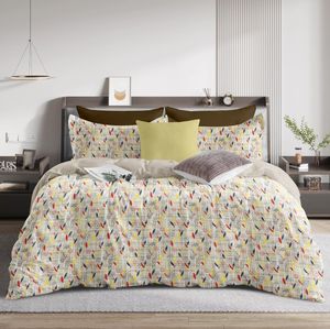 Comfortable Double Bedsheet 120GSM Elegant Soft Touch Bedding Set Designed To Fit <b>King</b> <b>Size</b> <b>Beds</b> And Bedrooms - Product Image 4