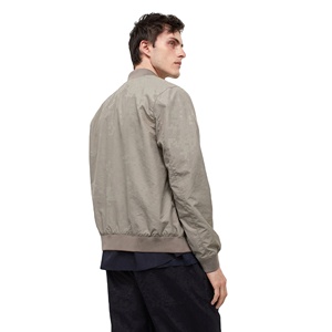 B2B Proveedor al por mayor Chaqueta al aire libre Chaqueta de bombardero para hombres para uso diario Chaquetas de bombardero cómodas de fábrica OEM para hombres - Product Image 6