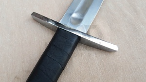 DAMASCO HECHO A MANO PIEL NEGRO MANGO WRAP ESPADA VIKINGA - Product Image 4