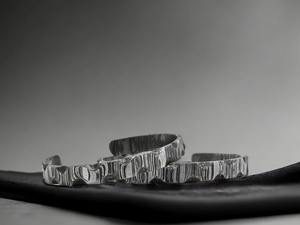 Custom Handmade Damascus Steel Hand Forged Precious Pattern <b>Bracelet</b> for Men and Women - Product Image 4