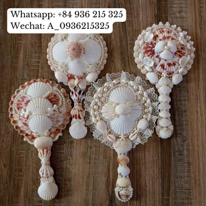 Elegante espejo de maquillaje portátil hecho a mano con técnica de concha marina pulida Concha natural de Viet Fargimex de Vietnam - Product Image 4
