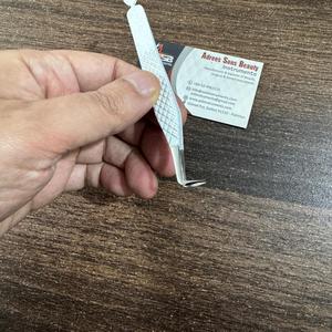 แหนบปลายมน 90 องศา พร้อมโลโก้รูปหัวใจแบบกำหนดเอง พิมพ์โลโก้บนสแตนเลสแบบกำหนดเอง รับผลิตแบบ OEM - Product Image 3