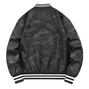 Blouson aviateur blanc pour hommes OEM personnalisé veste d'hiver universitaire en satin logo personnalisé & design vente en gros - Product Image 4