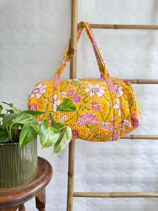 กระเป๋าโท้ทผ้าควิลท์ลายดอกไม้ฤดูร้อน ยี่ห้อ Le Souvenirs ผลิตจากผ้าฝ้าย เป็นมิตรกับสิ่งแวดล้อม ทนทาน ปิดด้วยซิปอย่างดี หรูหรา สไตล์สปอร์ต - Product Image 4