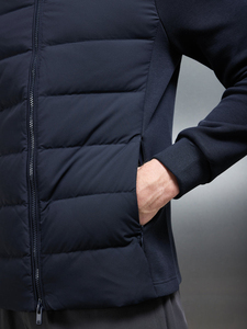 Doudoune à panneaux matelassés coupe ajustée pour hommes Panneaux avant en tissu sur les manches et l'arrière de la veste - Product Image 6