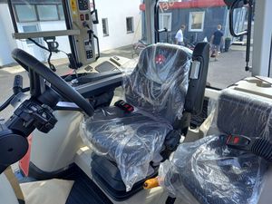 Massey Ferguson MF 7S.180 Dyna-6 Efficient à vendre - Product Image 5