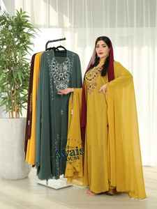 ชุดเดรสยาวแบบดั้งเดิมสำหรับผู้หญิงมุสลิมในเดือนรอมฎอน ไซส์พลัส ผ้าจอร์เจตต์น้ำหนักเบา ประดับลูกปัด งานแฮนด์เมด คอสูง แขนยาว ชายกระโปรงบาน - Product Image 3