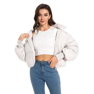 Veste matelassée d'hiver réversible imperméable avec impression de logo personnalisée en gros, veste matelassée pour femmes, impression personnalisée - Product Image 5