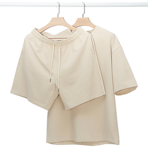 2024 nouveautés Sexy à la mode été femmes décontracté tricot à capuche et Shorts deux pièces correspondant ensemble - Product Image 2