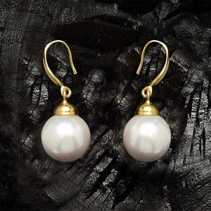 Clara - Pendientes Clásicos de Plata de Ley 92.5 con Perlas, Chapados en Oro, Regalo para Mujeres y Niñas - Product Image 2