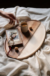 กล่องไม้อะคาเซียขัดเงาด้วยมือดีไซน์ใหม่สำหรับห้องรับประทานอาหารและของขวัญสำหรับบ้านและสวนในรูปแบบกลมสำหรับบ้านที่ทันสมัย - Product Image 4