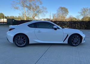 Occasion 2022 Subaru B R Z 6-Speed Manual 228-hp Flat-4 - Product Image 2