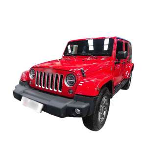 Berline tout-terrain à quatre portes d'occasion 2024, 3.0L V6 essence, automatique, transmission intégrale, véhicule d'aventure avec sièges en cuir et toit ouvrant à vendre - Product Image 5