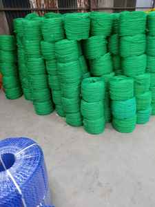 Bobine de corde UHMWPE de qualité supérieure, haute résistance, écologique, torsadée, blanche, en matériau vierge recyclé - Product Image 2