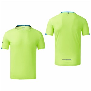 Camiseta de Hombre con Logotipo Personalizado, Cuello en V, 100% Poliéster, Gruesa, de Lujo, Lisa, de Ajuste Regular, Secado Rápido y Transpirable - Product Image 2