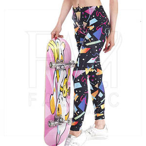 Suministro en línea de mallas deportivas para mujer, transpirables, de cintura media, sublimación de Pekín personalizada para niñas para el verano - Product Image 4