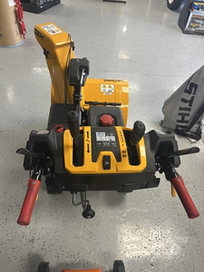Venta al por Mayor de Quitanieves Cub Cadet 3X de 26 Pulgadas de Alta Resistencia con Arranque Eléctrico y Empuñaduras Calefactables |   Sopladores de nieve para quitar la nieve - Product Image 6