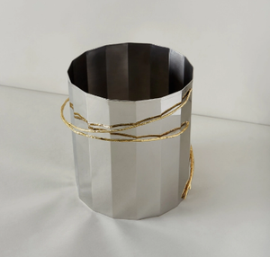 Cesto de basura redondo de Metal de latón AK en cubo de basura hecho a mano con acabado negro y dorado para decoración de oficina/decoración del hogar - Product Image 2