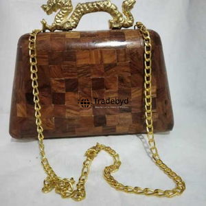 Pochette en bois faite à la main avec sangle de perle et chaînes pour les femmes sac à main de mode vintage pour les mariages fêtes et le style par Tradebyd - Product Image 4
