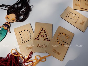 Delarchi Jouets éducatifs Montessori écologiques en bois naturel durable Art populaire traditionnel Design vertical pour les enfants de 5 à 7 ans - Product Image 3