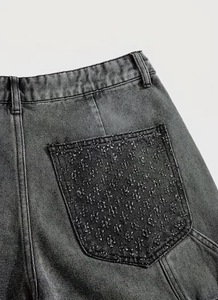 Shorts en jean pour homme, motif patchwork, taille mi-haute, fermeture boutonnée, entrejambe de 5 pouces, style urbain, tissu en coton respirant et coupe-vent - Product Image 5
