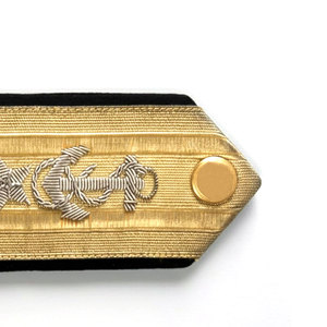 Insignia de Tela Bordada a Mano de Alta Calidad para Venta, Insignia de Hombro para Uniforme Hecha a Medida con Servicio OEM - Product Image 5