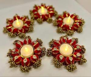 Pom Pom avec bougeoir pour Diwali Navratri Mandir décor pendaison de crémaillère Puja décor meilleure qualité décoration multicolore - Product Image 1