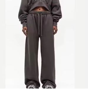 Sweat à capuche court surdimensionné pour femmes Streetwear avec logo personnalisé vente en gros d'usine du fournisseur OEM - Product Image 3