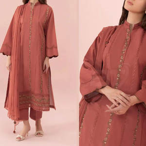 Ensemble Kurta Dupatta élégant et tendance, tenue ethnique pakistanaise, costume en coton 3 pièces, robe décontractée pour femmes - Product Image 5