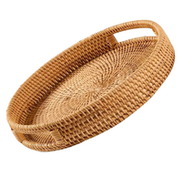 Plateau de rangement en rotin au design personnalisé pour la maison, le bureau et l'organisation du panier de rangement des aliments Plateau en rotin tissé à la main