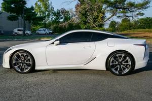 Lexus LC 500 2018, paquete deportivo, motor V8 de 5.0 litros, el más vendido - Product Image 4