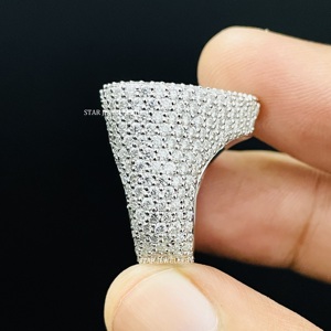 Iced Out VVS Moissanite Baguette D Color Heart Ring para él, Silver Hip Hop Moissanite Baguette Heart Ring. - Product Image 6