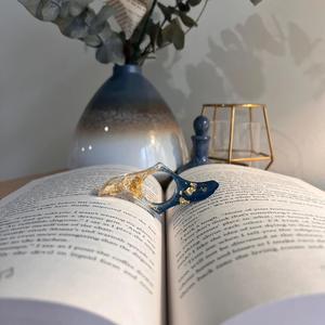 Support de page de livre en résine, poignée pour les doigts, accessoire de lecture durable et confortable, parfait pour les livres, les documents d'étude, les journaux et les romans - Product Image 2