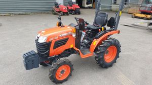 Kubota B1191 Wheel Tractor 25HP Orange Compact Agricultural <b>Machine</b> - Product Image 3