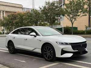 VOYAH Lantu Chasing Light 2024 PHEV 4WD Edición Ejecutiva de Ultra Largo Alcance - Product Image 4