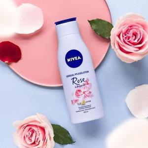 Loción de Aceite Nivea Enriquecida con Aceite de Argán y Extractos de Rosa, Aceite de Rosa y Argán para una Piel Lujosamente Nutrida - Product Image 6