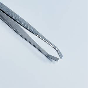 Pinzas para cejas pulidas de punta recta de diseño profesional - Product Image 4