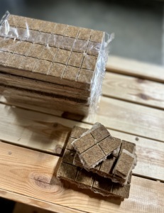 เครื่องดับเพลิงทรงลูกบาศก์ออร์แกนิก256ชิ้นสำหรับเตาบาร์บีคิวเตาอบพิซซ่าเตาไฟไฟไฟไฟ