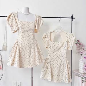 Robe courte à col carré en coton à fleurs mignonne pour femmes - Product Image 4