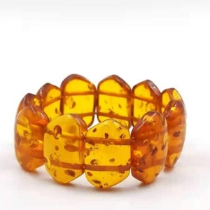 Pulsera de hilo de joyería de moda de resina de color hecha a mano de alta calidad personalizada de marca de la mejor calidad para mujeres de la India. - Product Image 1