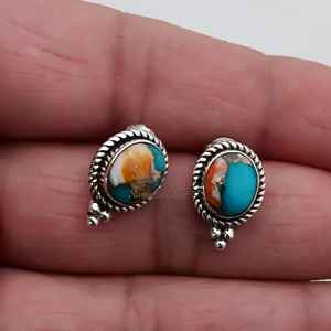Pendientes de Plata de Ley 925 con Turquesa Ostra, Hechos a Mano, Turquesa Natural, Postes Ovalados de Cobre, Joyería - Product Image 3