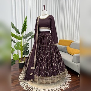 Lehenga Choli en soie chinon cousu de qualité supérieure, travail lourd, tenue de mariage, tenue de fête indienne pour femmes, prix de gros - Product Image 2