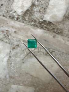 มรกตธรรมชาติจากแซมเบีย ขนาด 1.69 กะรัต ทรงเหลี่ยม 7 มม. ความเงางามดี สำหรับทำเครื่องประดับ ได้รับการรับรองจาก IGI - Product Image 6