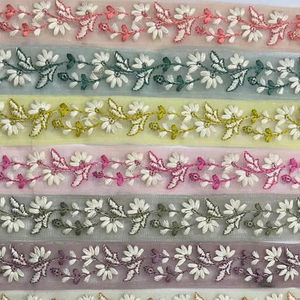 ความหรูหราแบบดั้งเดิม9 mtr. ลูกไม้ตาข่ายผีเสื้อแบบเรียบง่ายอินเดียปักสีสันสดใส3D ดอกไม้ลำดับแบบตัวเลือกแฟนซีสำหรับ - Product Image 3