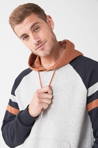 Sudadera con Capucha de Alta Calidad para Hombre, de Poliéster Pesado, Corte Regular, Hombros Caídos, Color Sólido, Transpirable, con Logotipo Personalizado e Impresión Digital - Product Image 3
