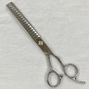Tijeras Profesionales de Peluquería para Adelgazar el Cabello, Acero Inoxidable 440C con Acabado Espejo, 30 Dientes, Afiladas, para Diestros, Mango Largo - Product Image 3
