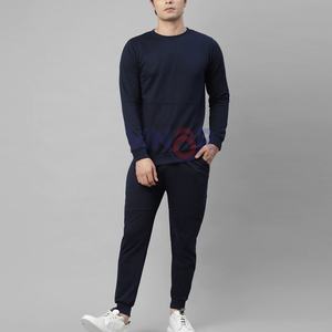 Jersey de entrenamiento para correr personalizable para hombre, chándal de lana cómodo de dos piezas con capucha de gran tamaño, estampado de invierno con OEM - Product Image 1