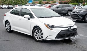 Toyota Corolla 1.5L Luxe Euro VI Berline d'occasion 2023 – Excellentes performances, nouveaux phares LED multifonctions, 4 caméras, boîte automatique – À vendre - Product Image 3